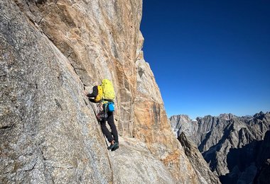 Grandes Jorasses (c) L. D'Addario - F. Ratti / A. Beltrame - A. Valenti (agbvideo.com)