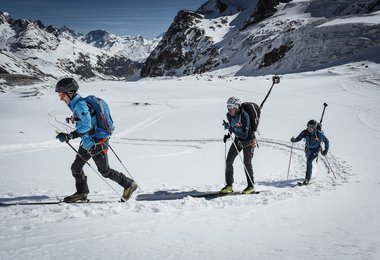 Unterwegs mit der speziellen 360° Kamera auf dem Rucksack