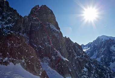 Die Dru Nordwand mit der Lesueur Route (c) Jonathan Griffith