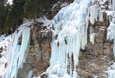 Perfekte Eisverhältnisse beim Eiskletterfestival 2023 im Eispark Osttirol