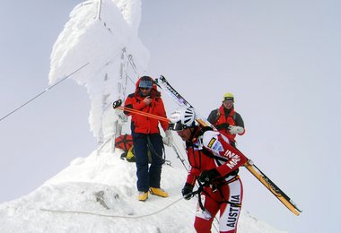 Alex Lugger am Dachsteingipfel, Bild: Andreas Tekautz