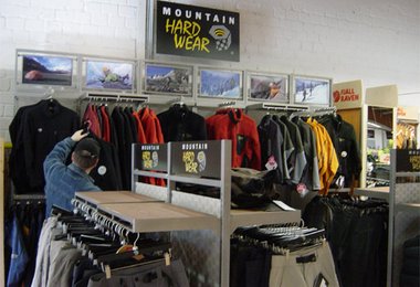 360° Händlerkonzept von Mountain Hardwear bei Blackfoot in Köln