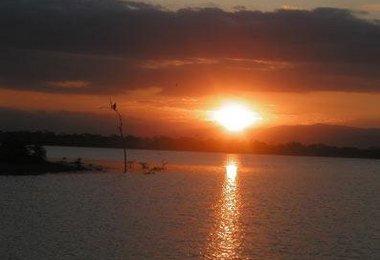 Sonnenuntergang mit Fischadler am Lake Naivasha