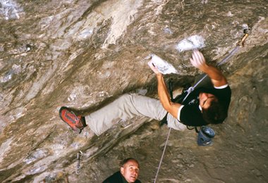 Schwere Neutour im Zigeunerloch bei Graz