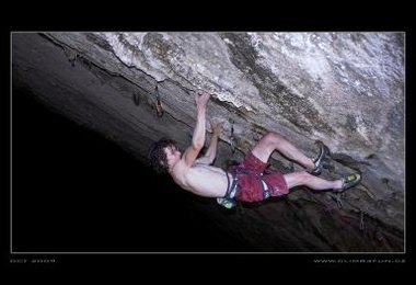 Adam Ondra in "Marina Superstar" 9a+/9b © Vojtech Vrzba