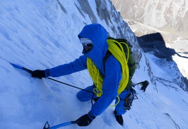 Klettern am Little Konka (c) Simon Gietl, Daniel Tavernini, Vittorio Messini