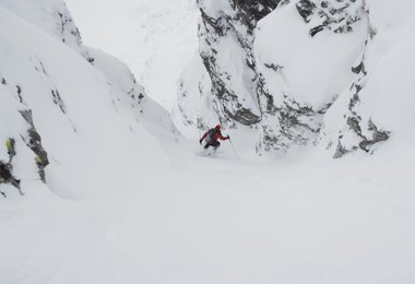 Rassige Abfahrt in der Ostrinne des kKesselecks / Seckauer Alpen