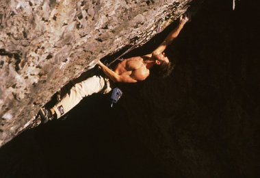 Armin Buchroithner  klettert „Lovebox“ 8c+