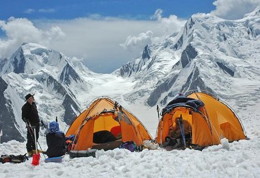 Lager 2 mit den 6000ern der Laila Gruppe, Foto: Edi Koblmüller