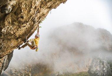 Alex Megos at the north face sector, Manikia, Greece © 2021-PETZL