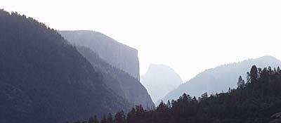 Half Dome NW - links El Cap, mitte hinten Half Dome