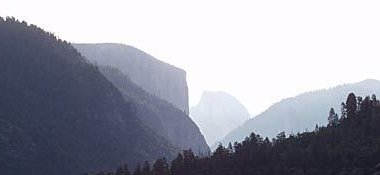 Half Dome NW - links El Cap, mitte hinten Half Dome