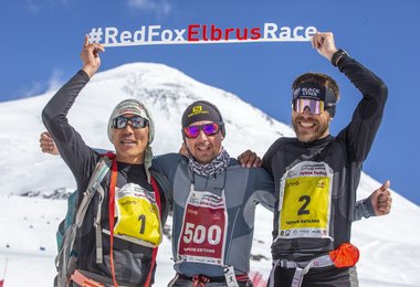 Die Sieger des SkyMarathon® beim  Red Fox Elbrus Race 2021 (c) Red Fox