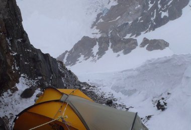 Lagerplatz auf 5850m Foto: D. Göttler