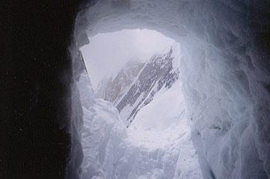 Blick aus Lager 3 (Schneehöhle auf 5800 m)