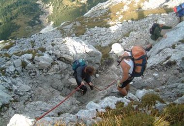 Versicherte Gipfelanstiege - hier ist der Unterschied Wandern/Klettern eigentlich nicht sehr groß.