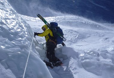 Luis Stitzinger im Aufstieg zum Hochlager 4, 7400 m