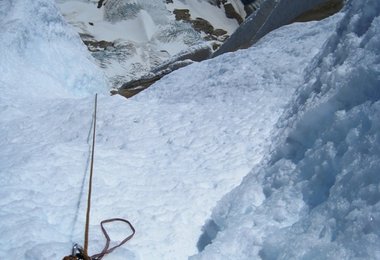 Selbstsicherung im Steilen Eis © Wält Hungerbühler