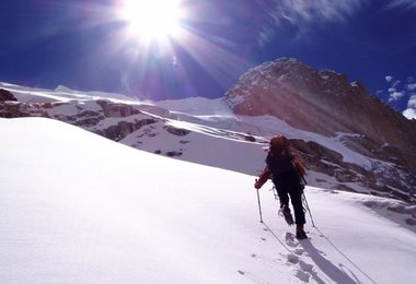 Den Abschluss unserer Aktionen bildet der Mount Leukaemia - der Versuch einer Erstbesteigung eines 6.000ers im Karakorum.