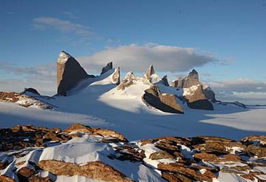 Die bizarre Gebirgslandschaft, Holtanna und Ulvetanna