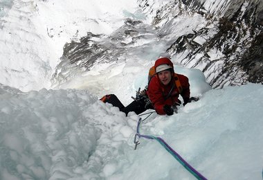 David Göttler in der zweite Seillänge.