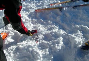 147 Lawinentote in den Alpen
