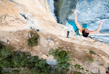 Barbarba Raudner in Mind Control 8c+ (c) Claudia Ziegler