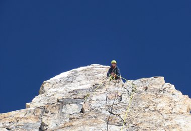 Gipfellänge am Tirol Shan (c) Simon Gietl, Daniel Tavernini, Vittorio Messini