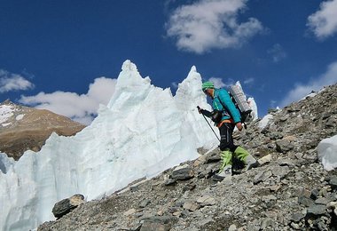 Im Abstieg über östl. Rongbukgletscher © Gerlinde Kaltenbrunner