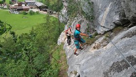 Die Rampe in der  Angsti & Fürchti Variante des Gams Kitz Klettersteiges