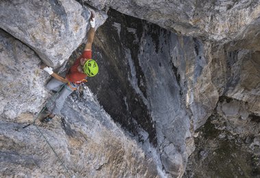 Christoph Schranz in Ocha Schau Schuich (300m / 8c) (c)  Hannes Mair (http://www.alpsolut.com)