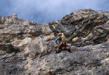 Der Vertical Stock im Rucksack beim Klettern.