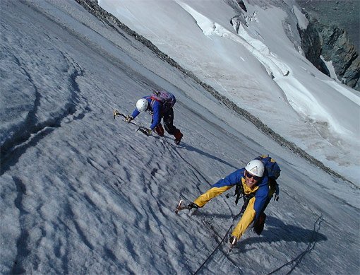Seilschaft in der blanken Riffl Nordwand
