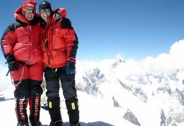 Elisabeth und Alix am Gipfel des G II