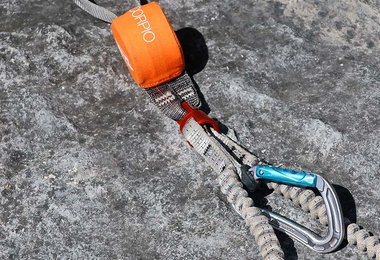 Montage Kurzfix-Karabiner - das macht Petzl mit Abstand am besten.