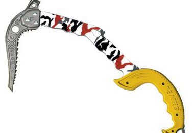 X MONSTER - Schaft ist etwas gerader und der Griff ist besser für vertikale Passagen geeignet.