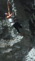 Jeff Landers in seiner Route, "Yellow Man" 5.13b, Riggins