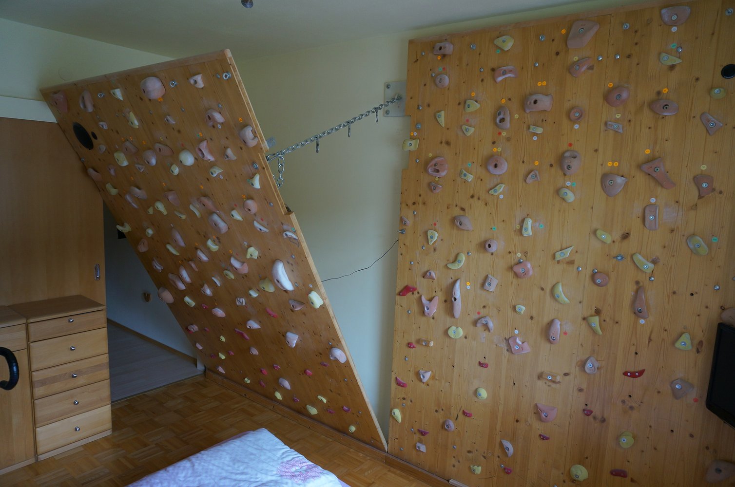 Boulderwand Indoor | Bergsteigen.com