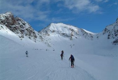 Gaiskogel im Kühtai: Der "Zustieg" ist im Grunde nur über die Piste möglich - in Zukunft soll dafür 15 Euro bezahlt werden.