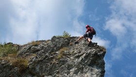 Am ersten Turm der Ferrata del Monte Ocone