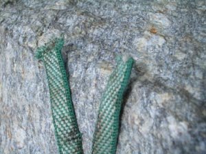 Die gerissene Bandschlinge!