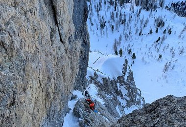 Lukas Troi in der 2. Seillänge der Route Kami(n)kaze (c) Simon Kehrer