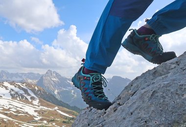 Beim Klettern mit dem Wildfire Edge in den Dolomiten.