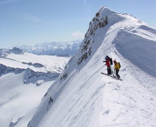 Maximale Konzentration vor der Einfahrt in die Hochfeiler NW