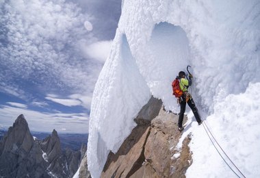 Mots Wurzer klettert am Cerro Torre © Berg im Bild / Salewa