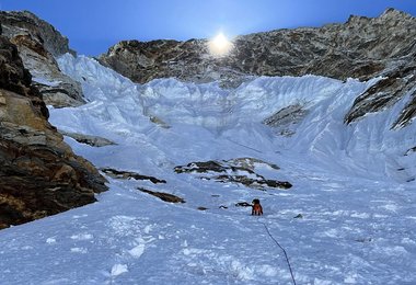 A long wait for the first rays of the sun © Marek Holeček / Mammut