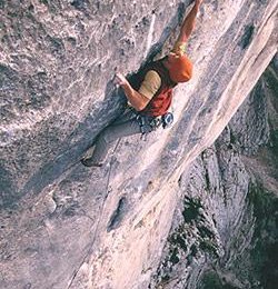 Harald Berger in The End Of Silence (8b+) alle Fotos © Hermann Erber (www.outdoor-foto.at)