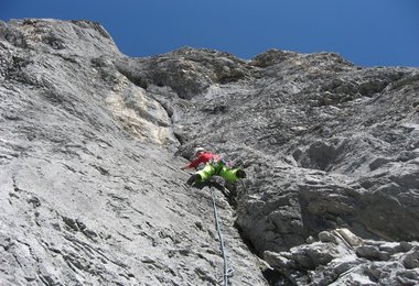 Thomas in der Verschneidung der 22. Seillänge