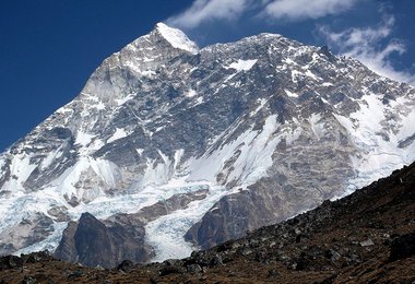 Makalu, 8485 m, mit seiner gewaltigen Südwestwand