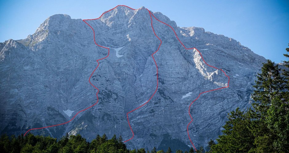 Die Schermberg Nordwand mit Welser Weg, Linzerweg und Schlossgespenst+Direkter Nordpfeiler (v.l.n.r.) (c) Mortiz Mayer